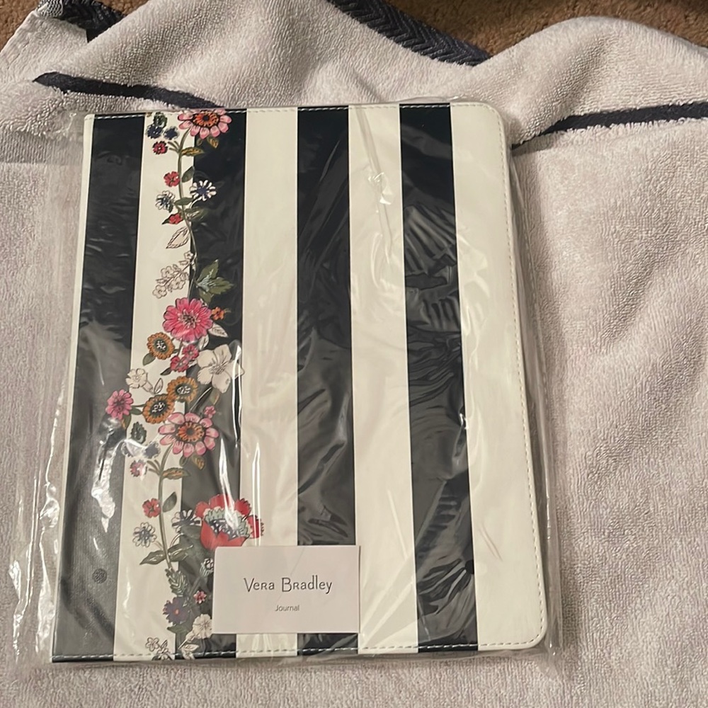 Vera Bradley Journal. Retired Pattern/Style Leatherette. Midnight Floral Stripe